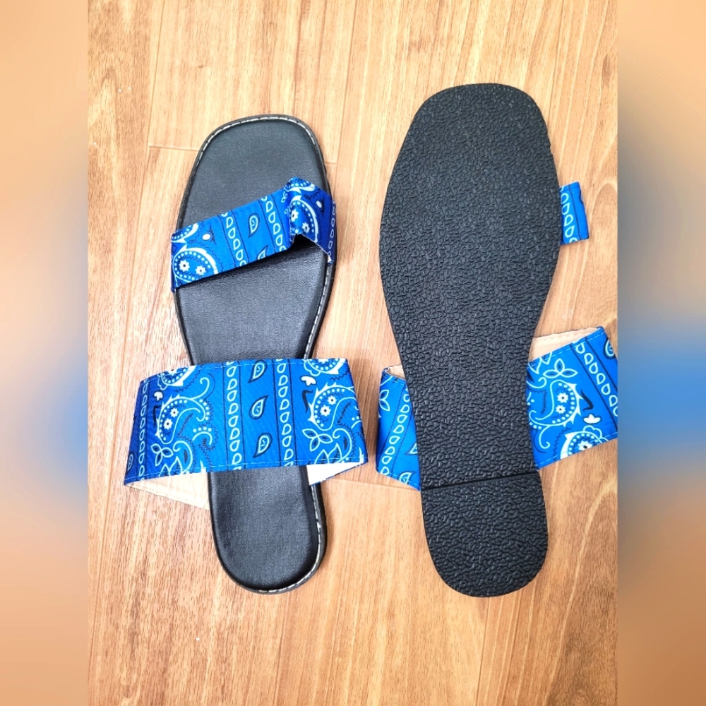 Sandals - Picture 6 of 7